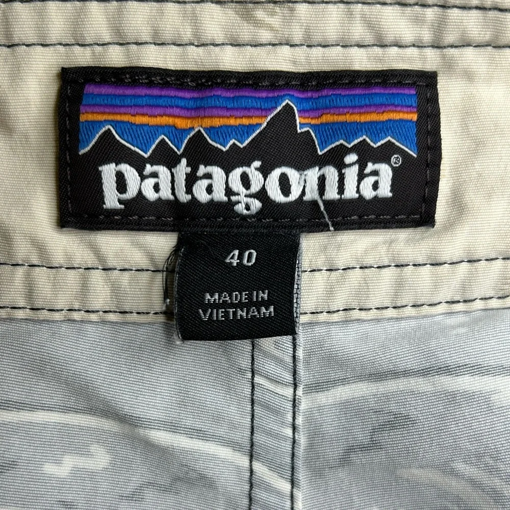 Patagonia Pataloha Swim Trunks Board Shorts Catamaran Boat Waves Print Sz 40